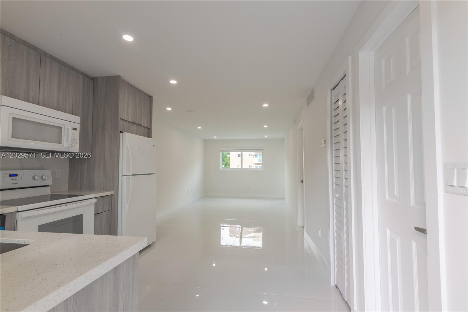 Property photo # 6