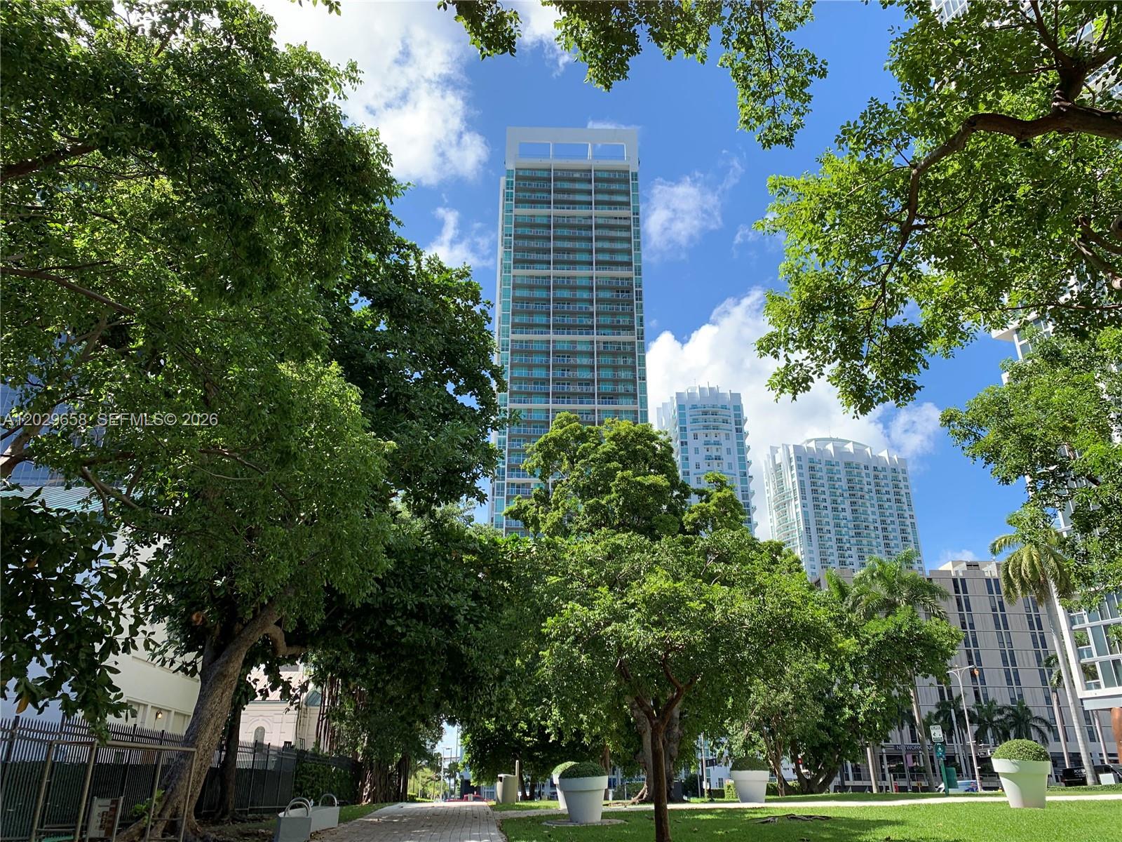 500 Brickell West Condo