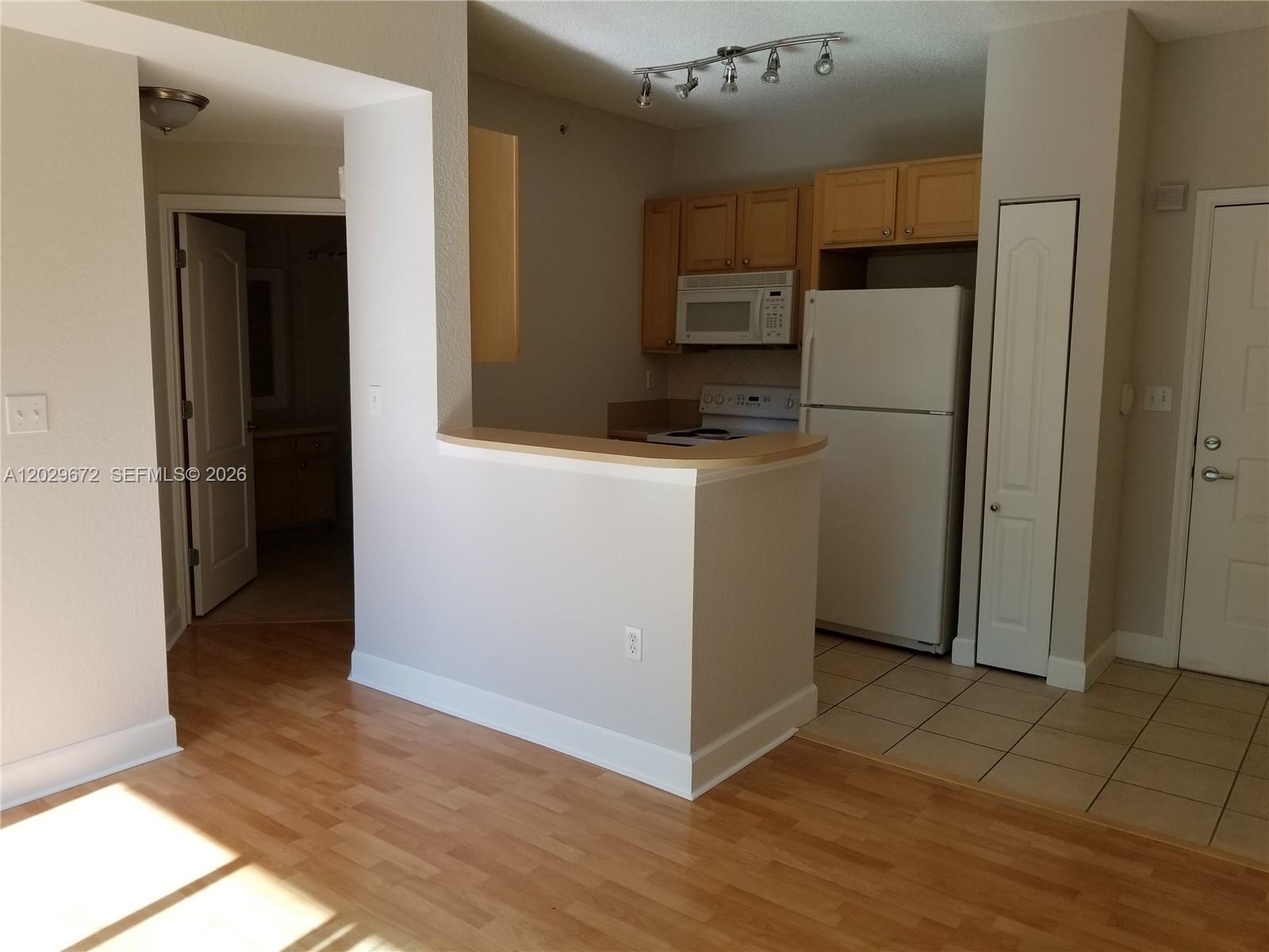 Property photo # 0