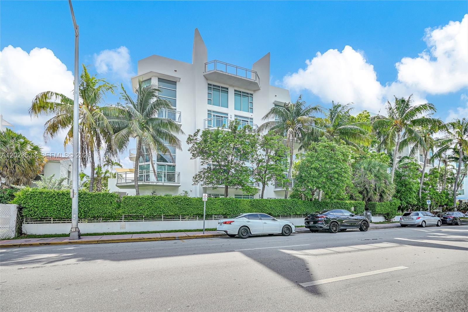 Vilazul Seaside Lofts Con