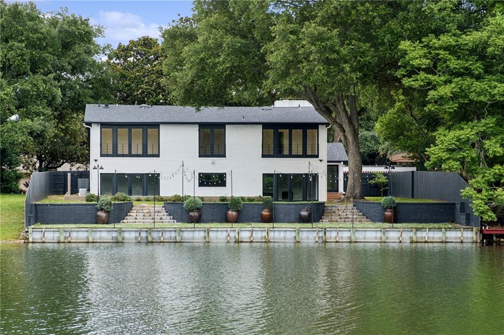 8 PARK ISLAND Drive