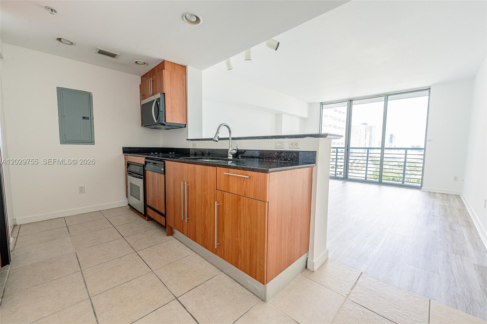 Property photo # 8