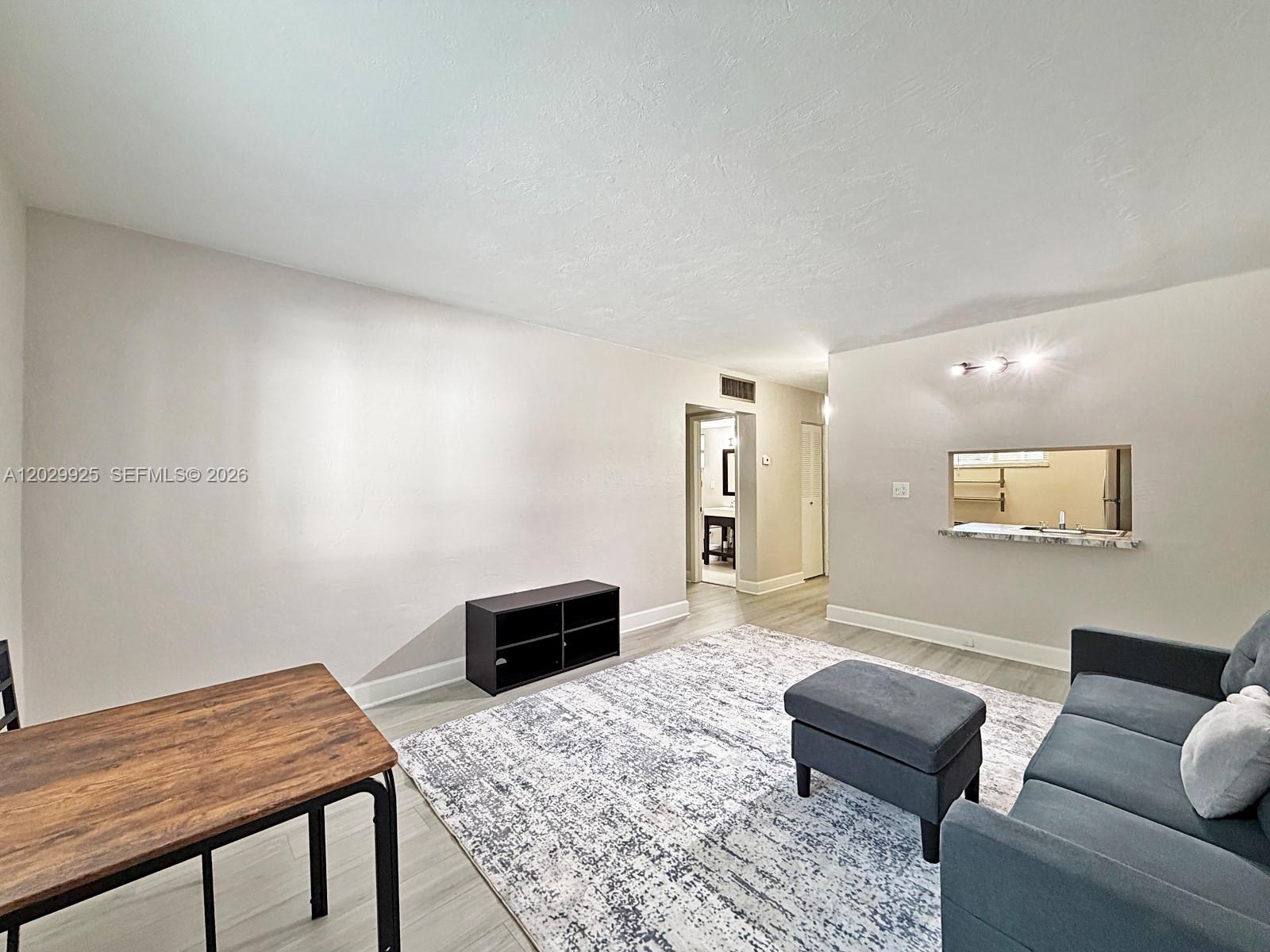 Property photo # 0