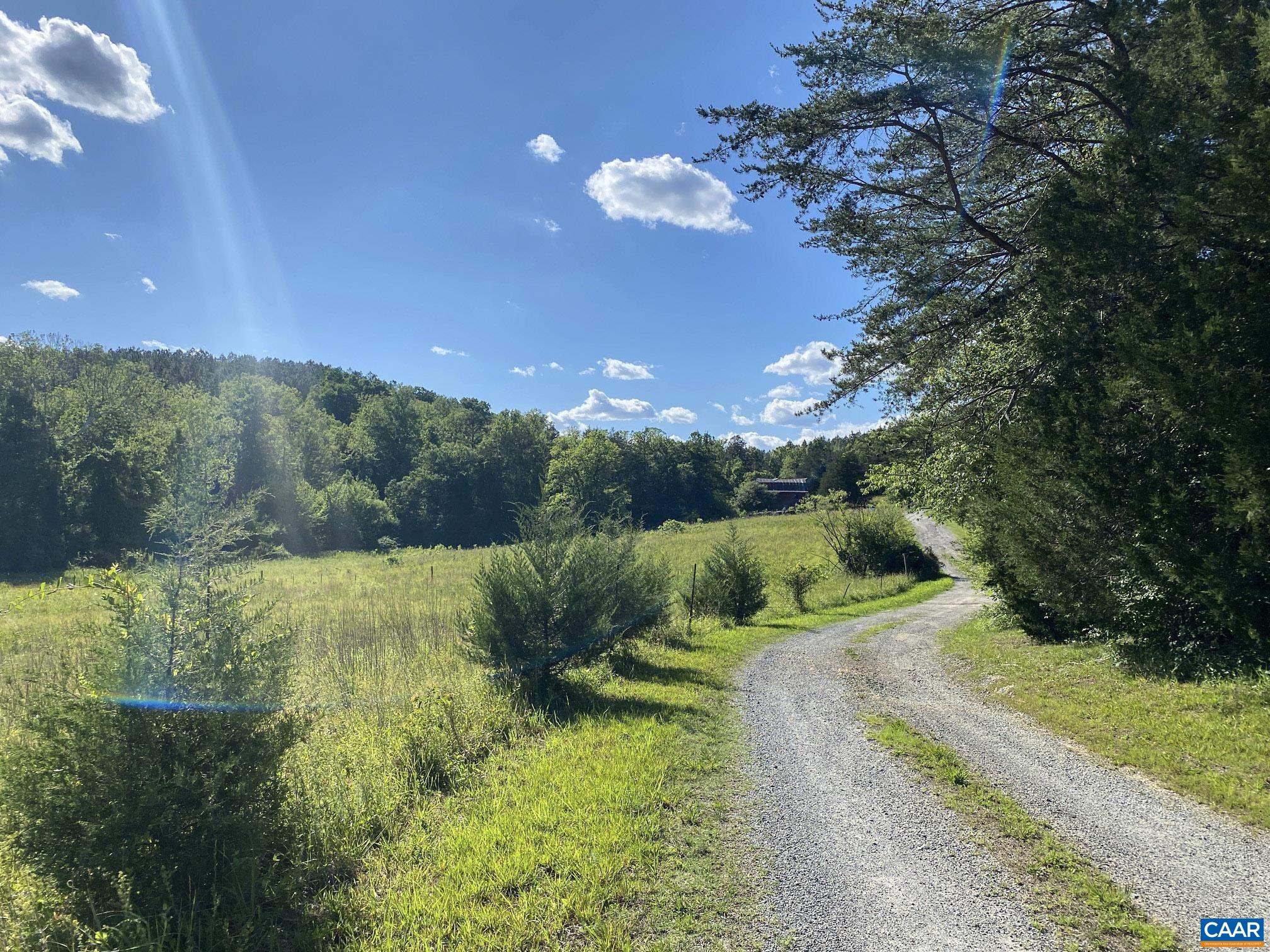 3984 PRESIDENTS RD, Scottsville, VA 24590