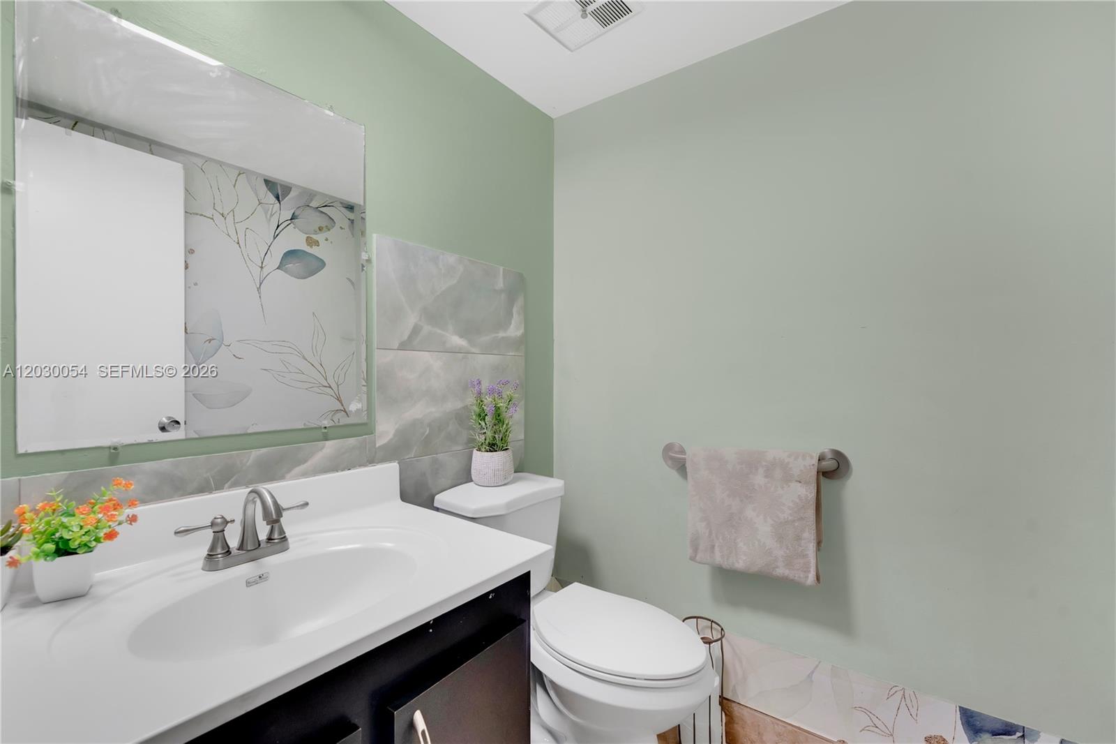 Property photo # 6