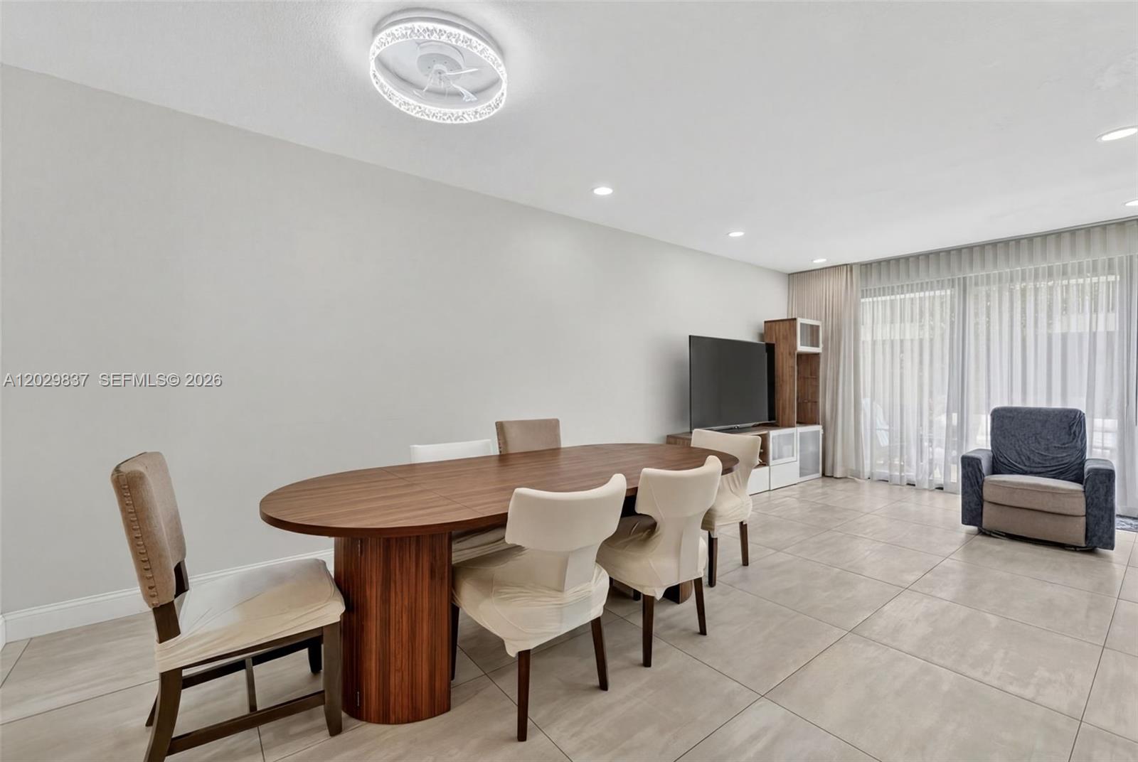 Property photo # 4