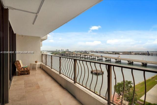 Venetia Condo