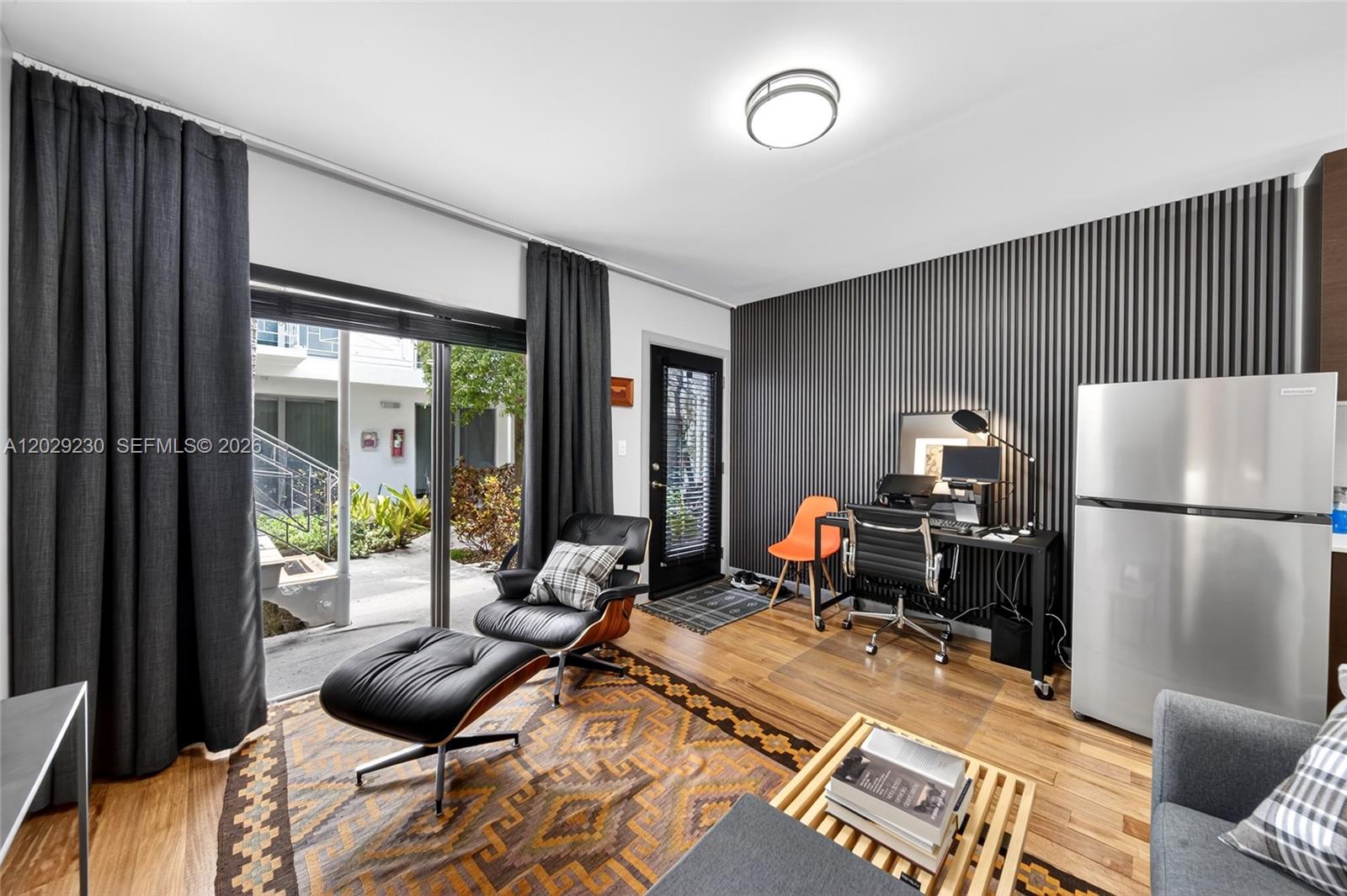 Etruria Condo