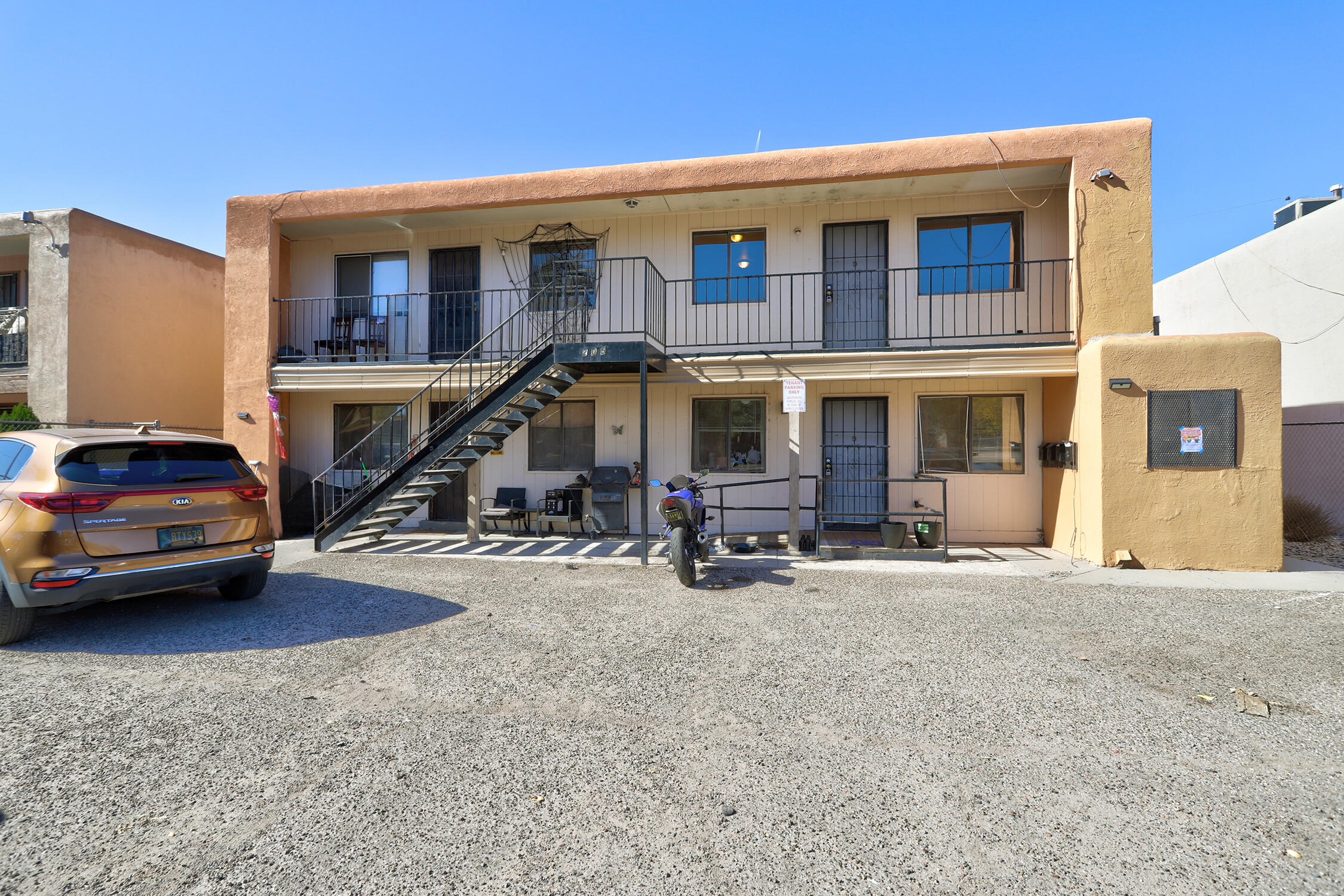 205 Alvarado Drive NE, Albuquerque