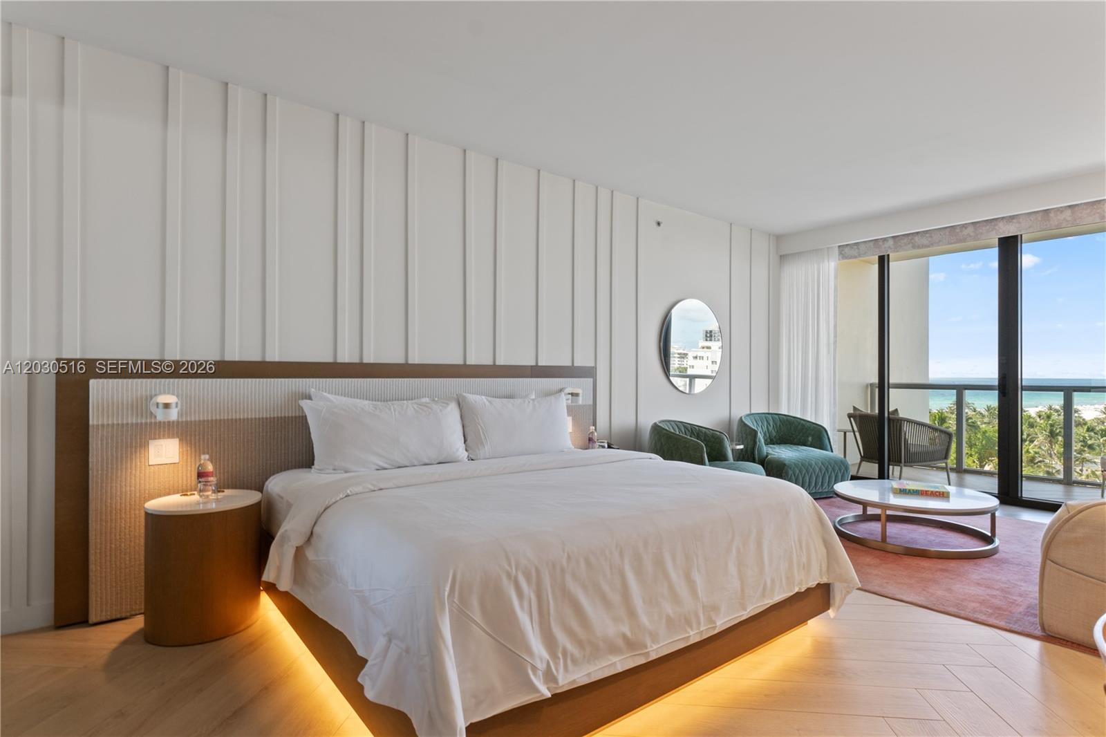 2201 Collins Ave Condo