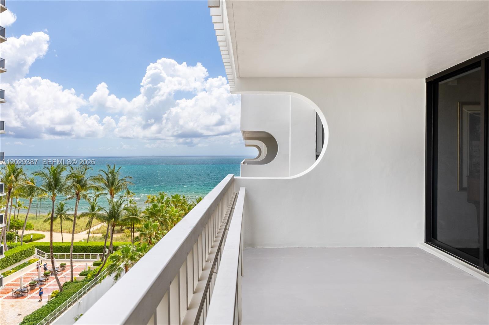Kenilworth Condo