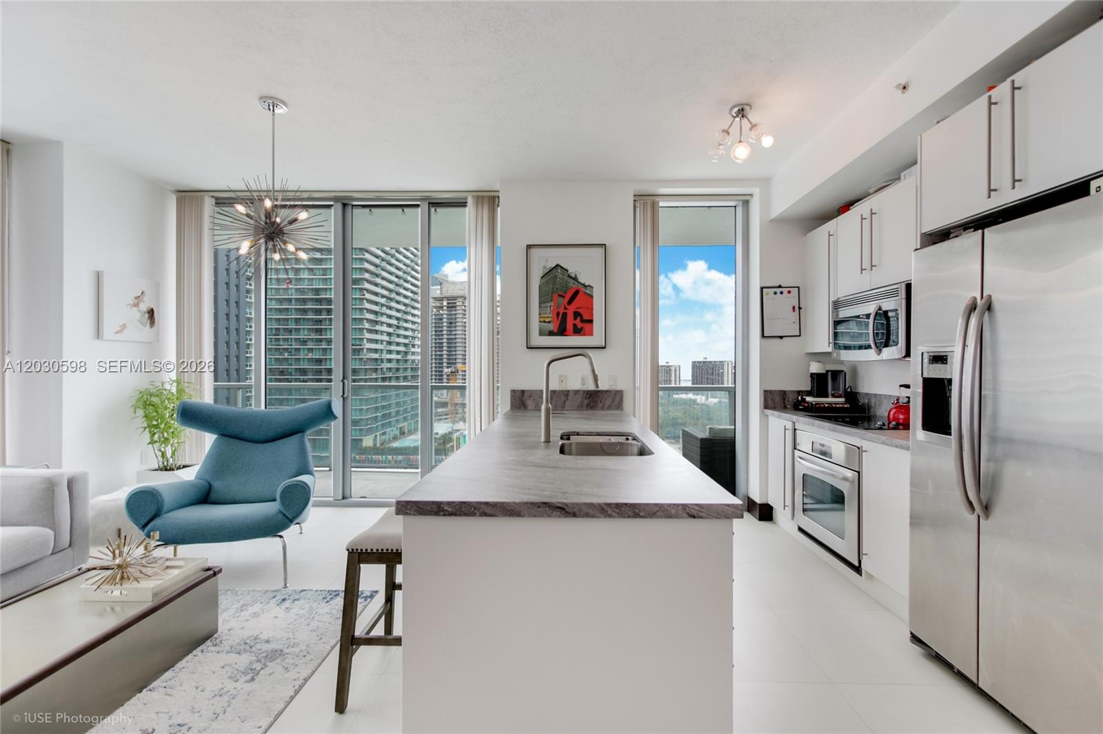 79 SW 12th St #2306-S, Miami FL 33130