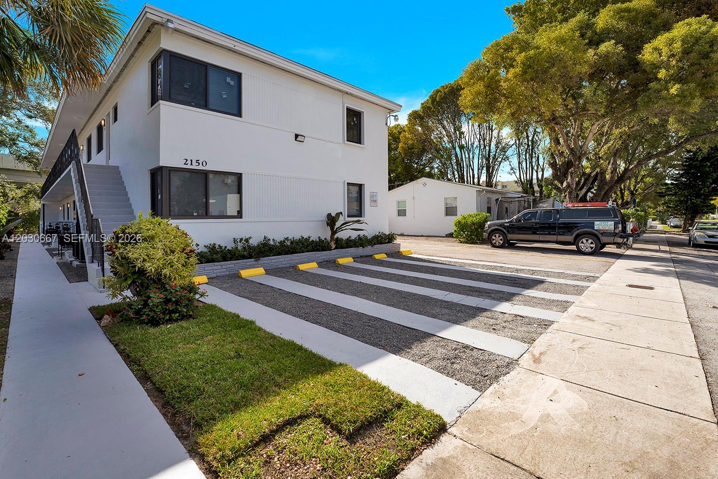 Property photo # 9