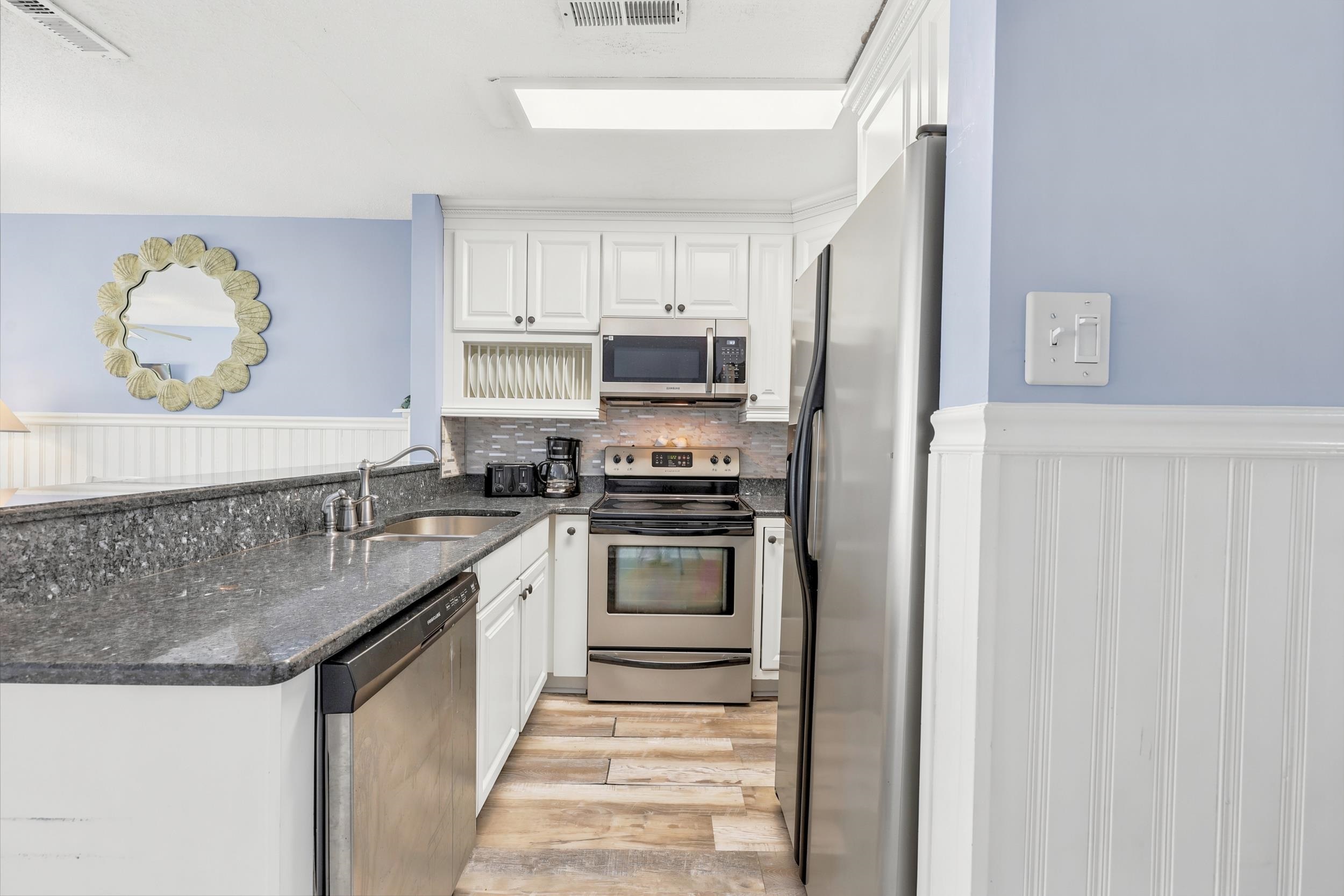 200 Waccamaw Dr. 