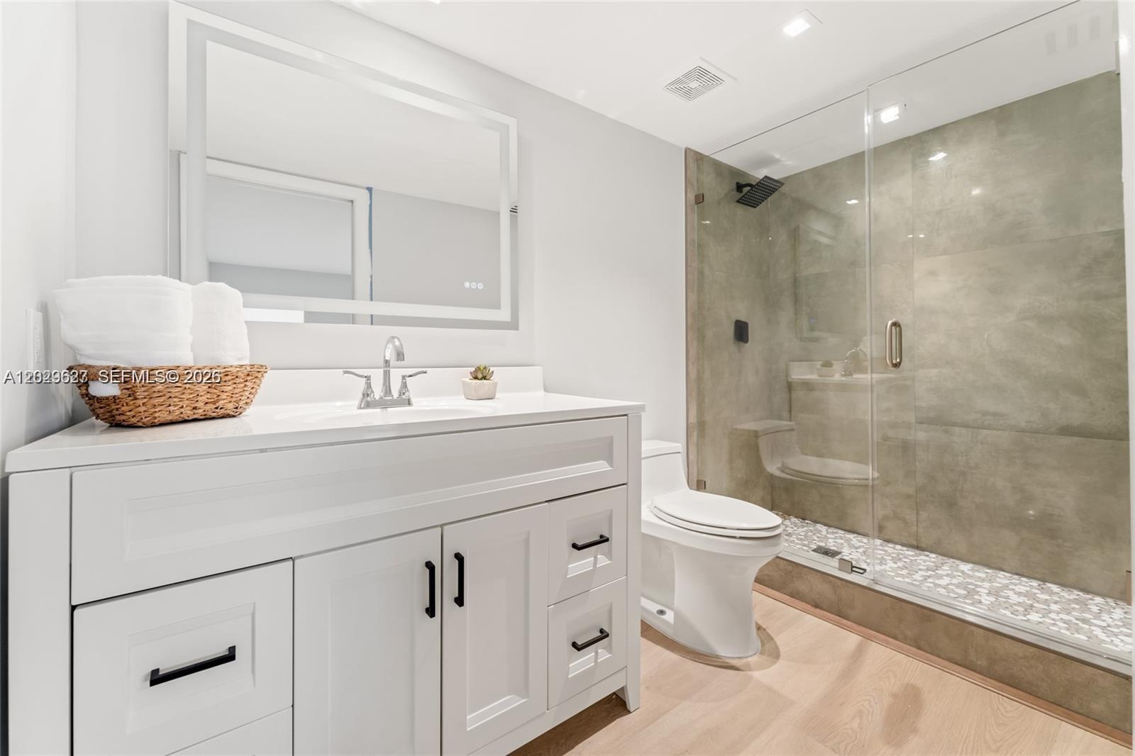Homes for sale in Lauderdale Lakes, FL | 3141 Nw 47Th Ter #121, Lauderdale Lakes, FL 33319 | MLS# A12029627