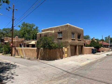 608 Webber Street Santa Fe, NM 87505