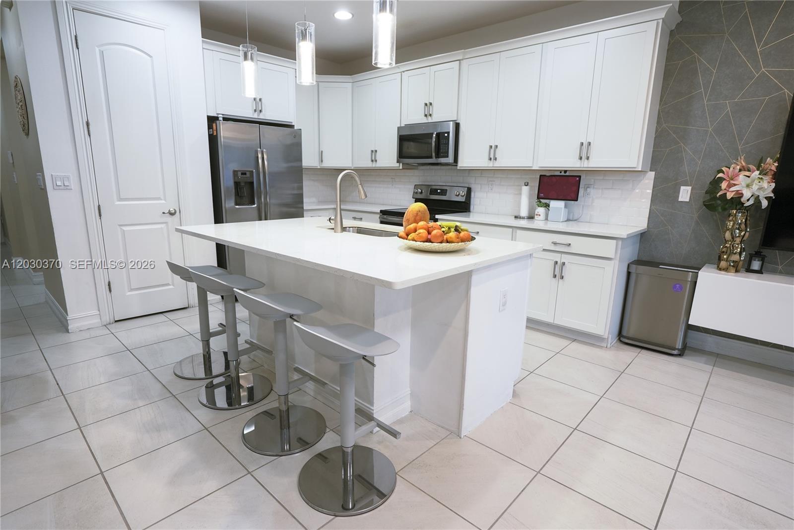 Property photo # 4