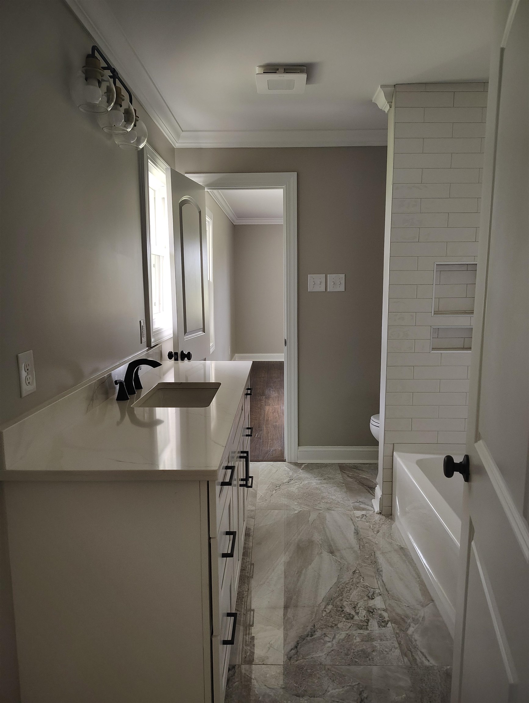 2614345 | Photo 16