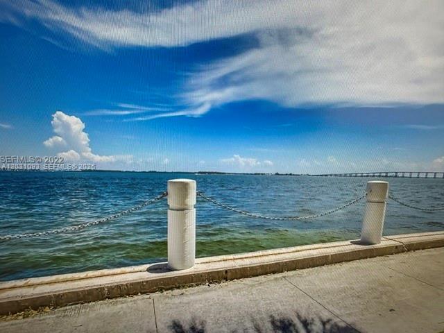Bayshore Place Condo