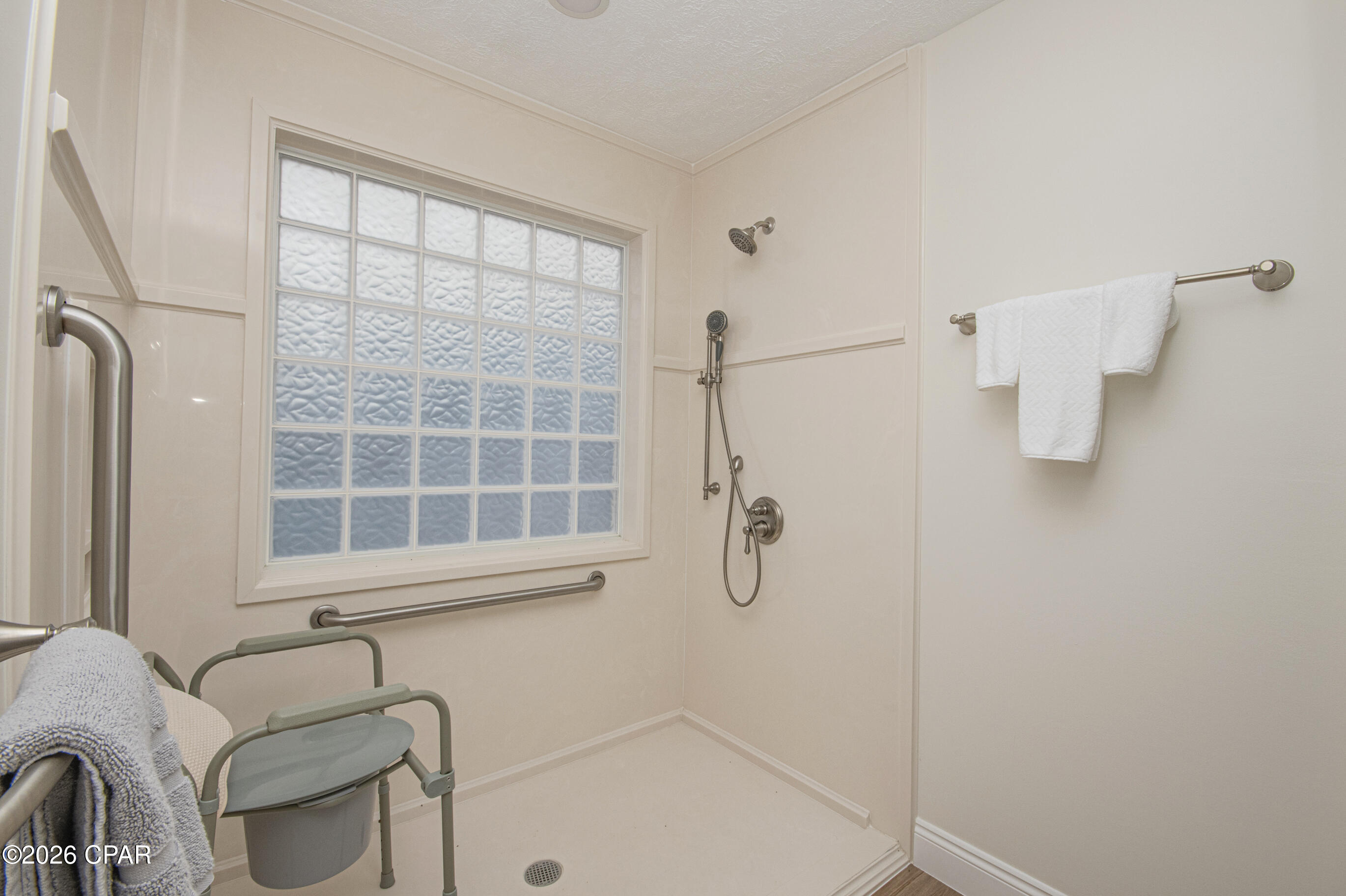 390 Wahoo Road, Panama City, FL 32408 thumbnail, photo 15 of 100