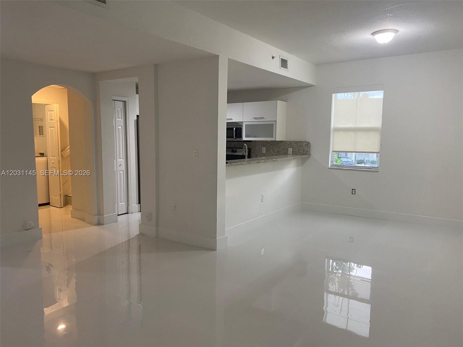 Promenade Shores At Doral