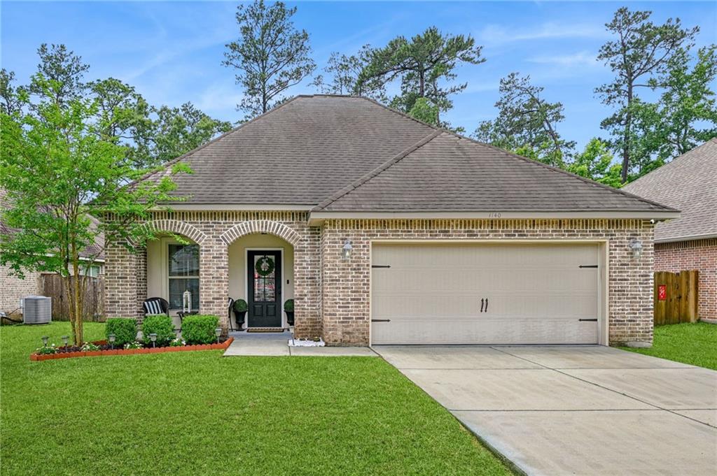 Homes for sale in Pearl River, LA | 1140 Berkshire Dr, Pearl River, LA 70452 | MLS# 2560731