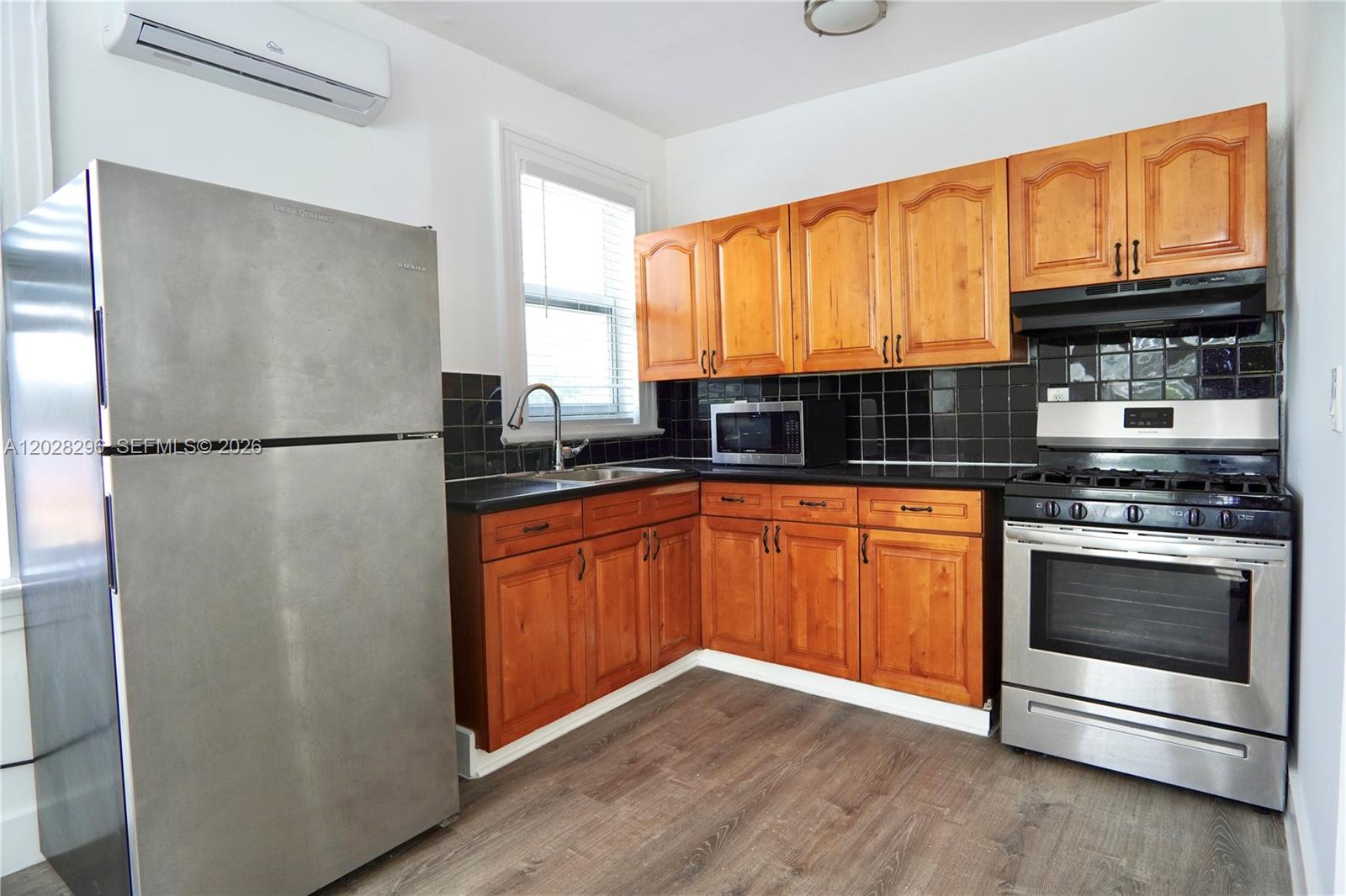 Property photo # 3