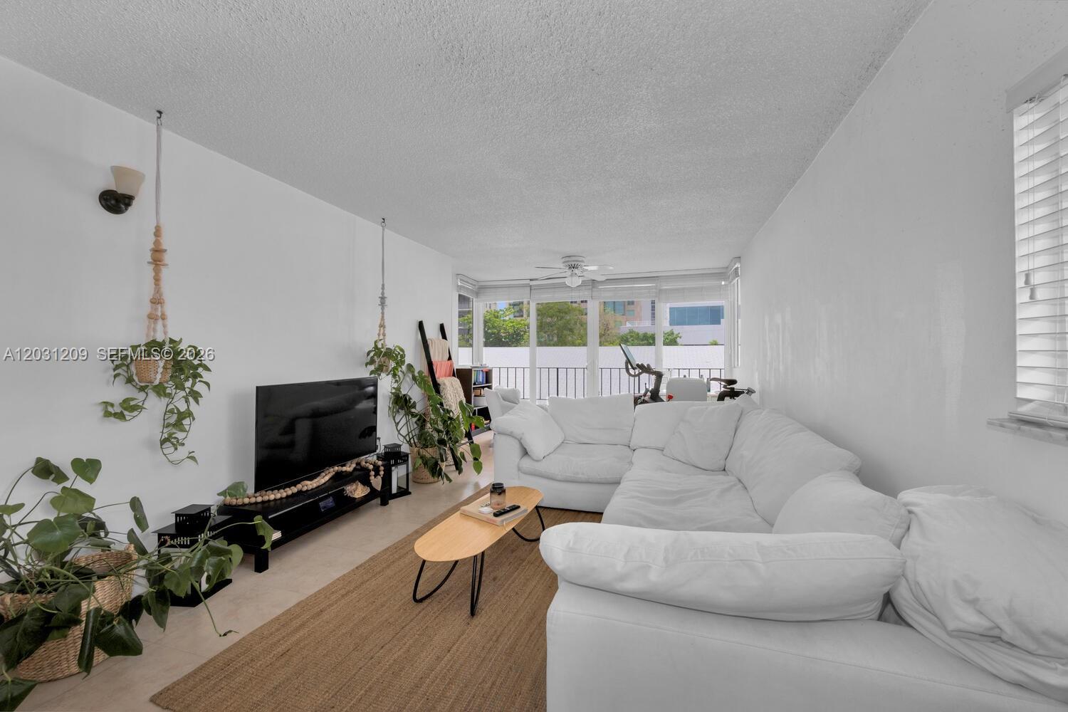 Harbour Hill Club Condo