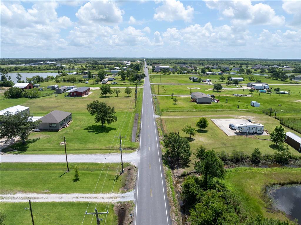 401 Parish Line Road — photo 4