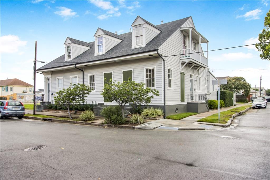 Homes for sale in New Orleans, LA | 2001 Laharpe St, New Orleans, LA 70116 | MLS# 2561419