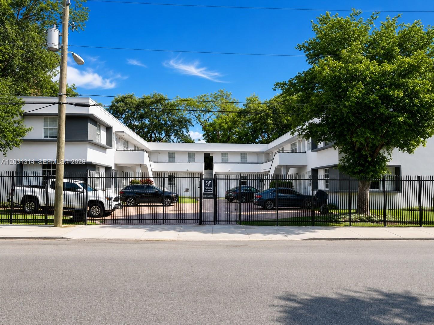 Property photo # 0