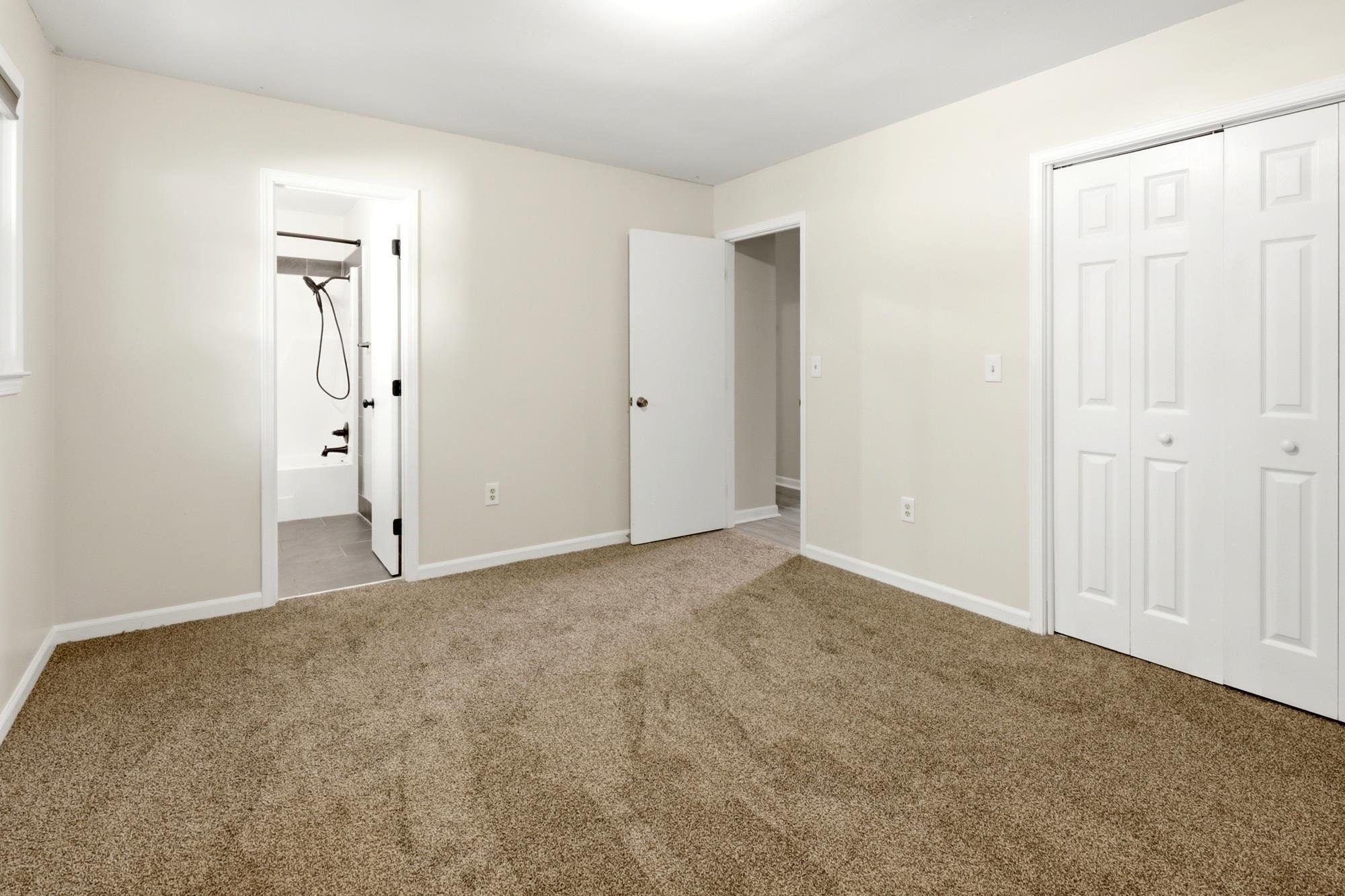 2614401 | Photo 22