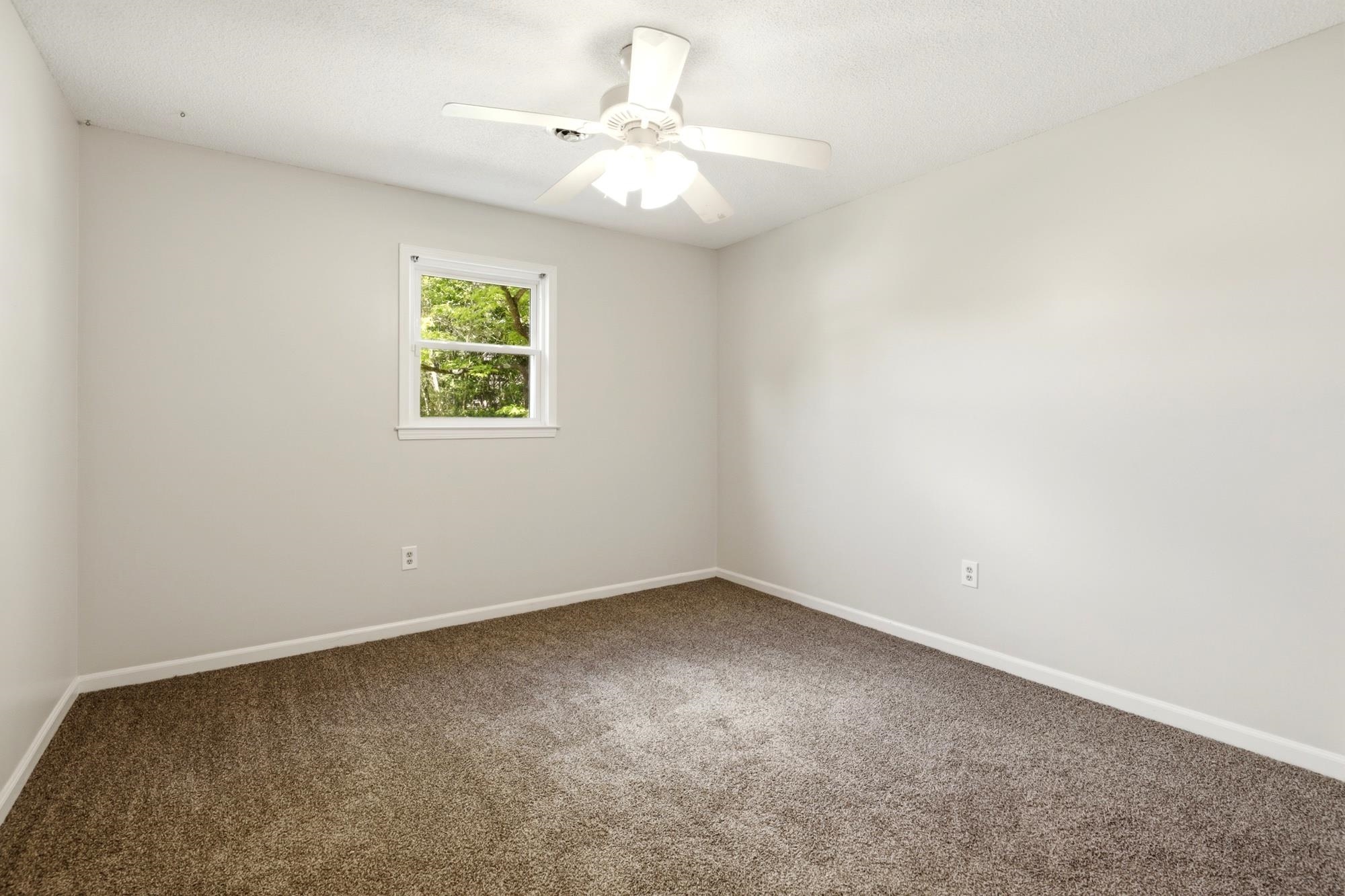 2614401 | Photo 26