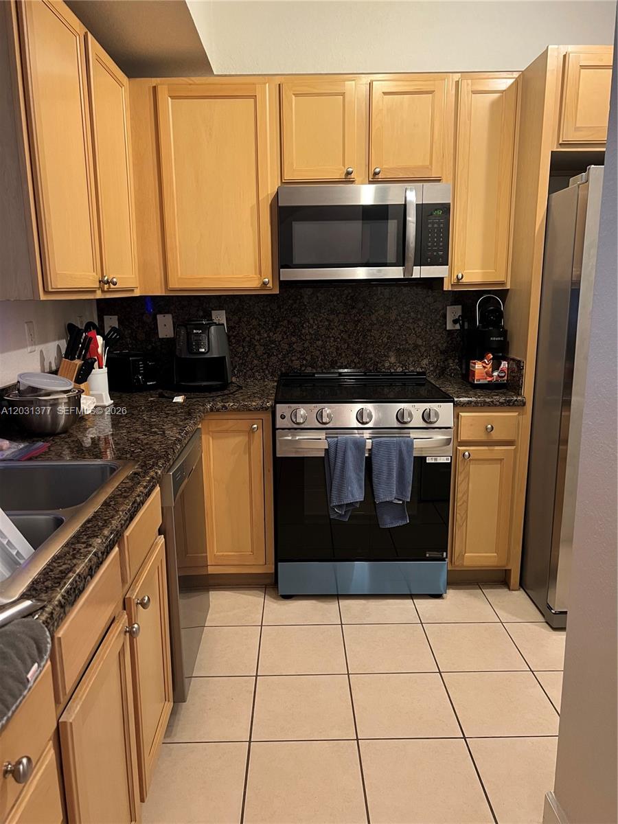 Property photo # 4