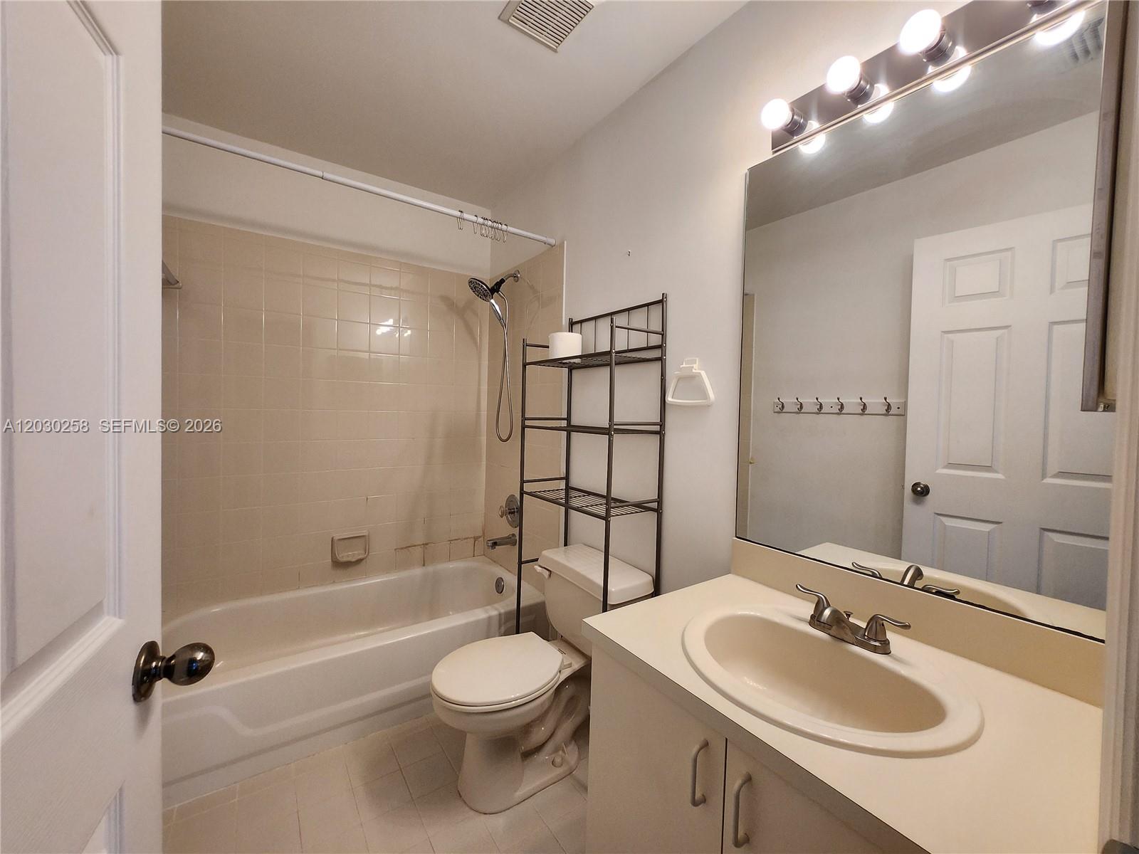 Property photo # 9
