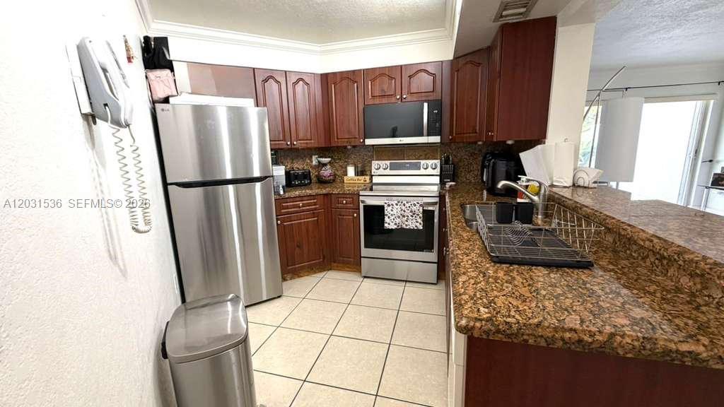 Property photo # 6
