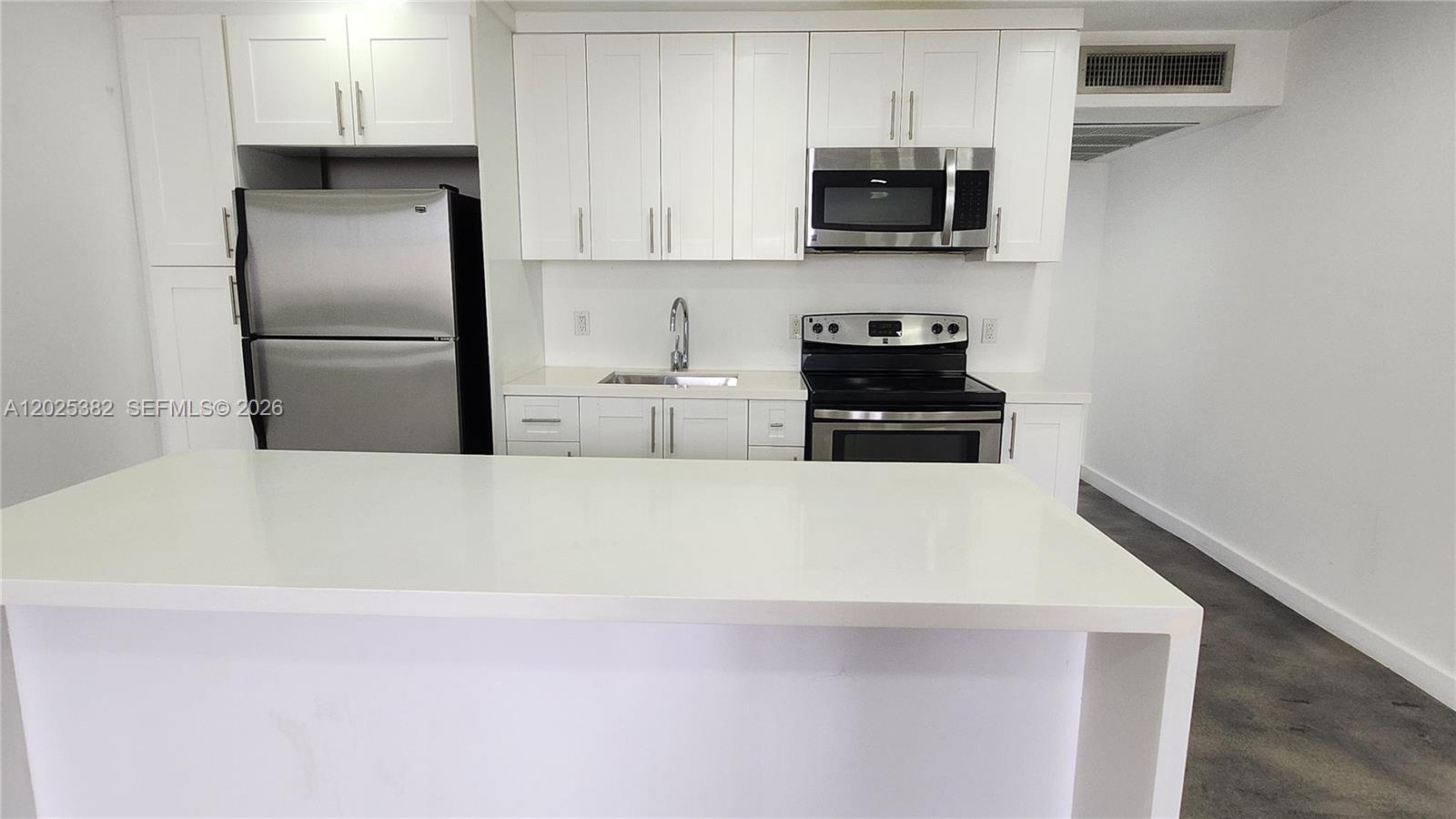 Property photo # 6