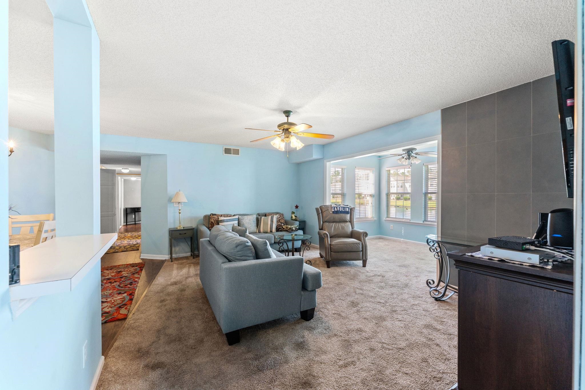 8562 Hopkins Circle 