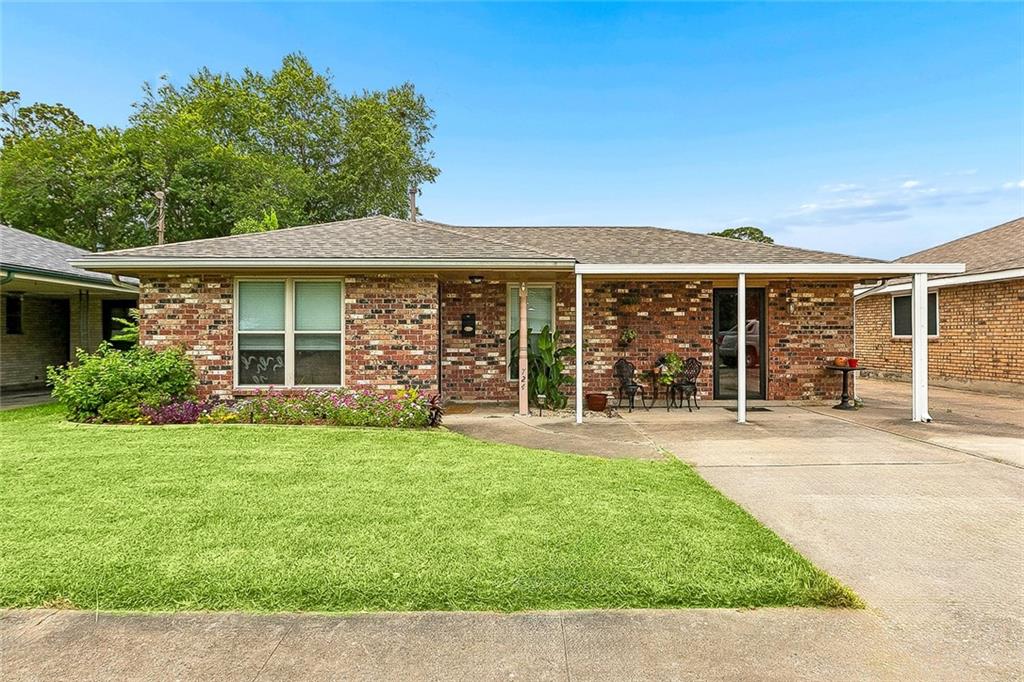 Homes for sale in Metairie, LA | 724 Blanche St, Metairie, LA 70003 | MLS# 2560687