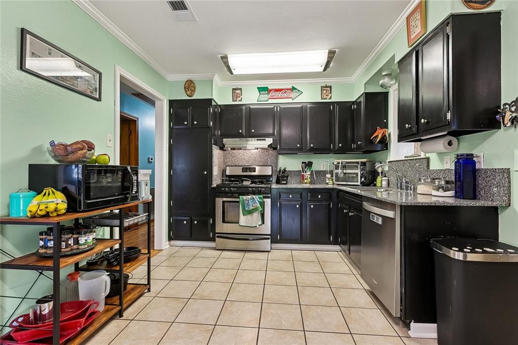 Homes for sale in Metairie, LA | 724 Blanche St, Metairie, LA 70003 | MLS# 2560687