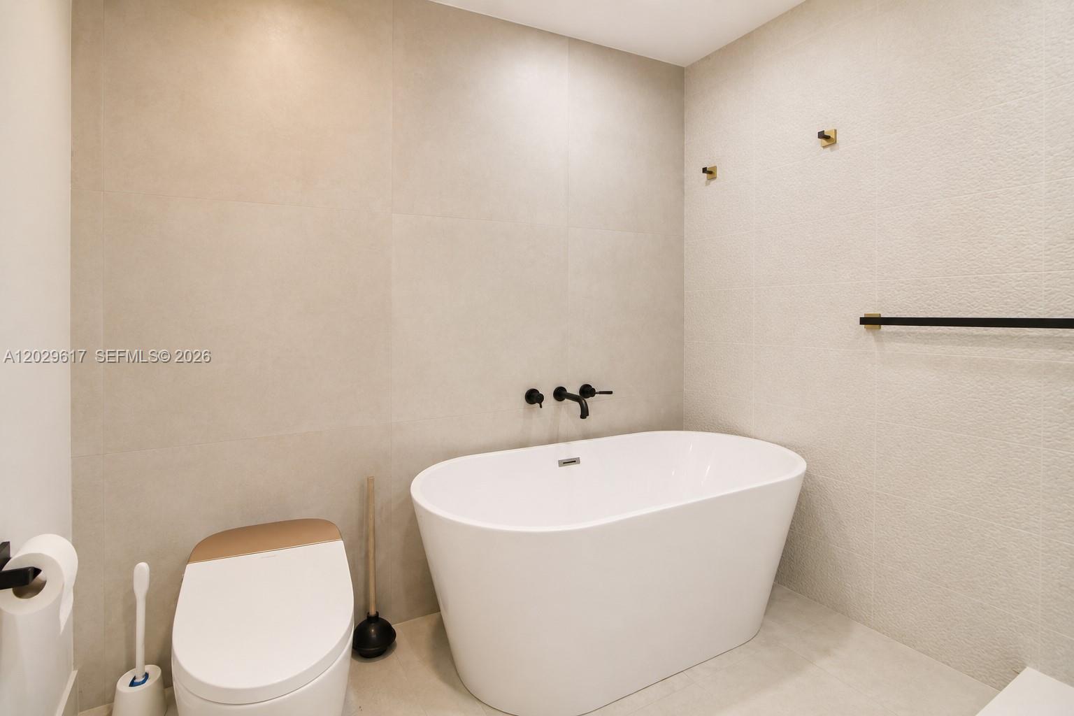 Property photo # 8