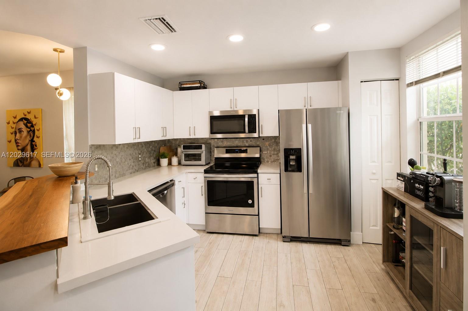 Property photo # 2