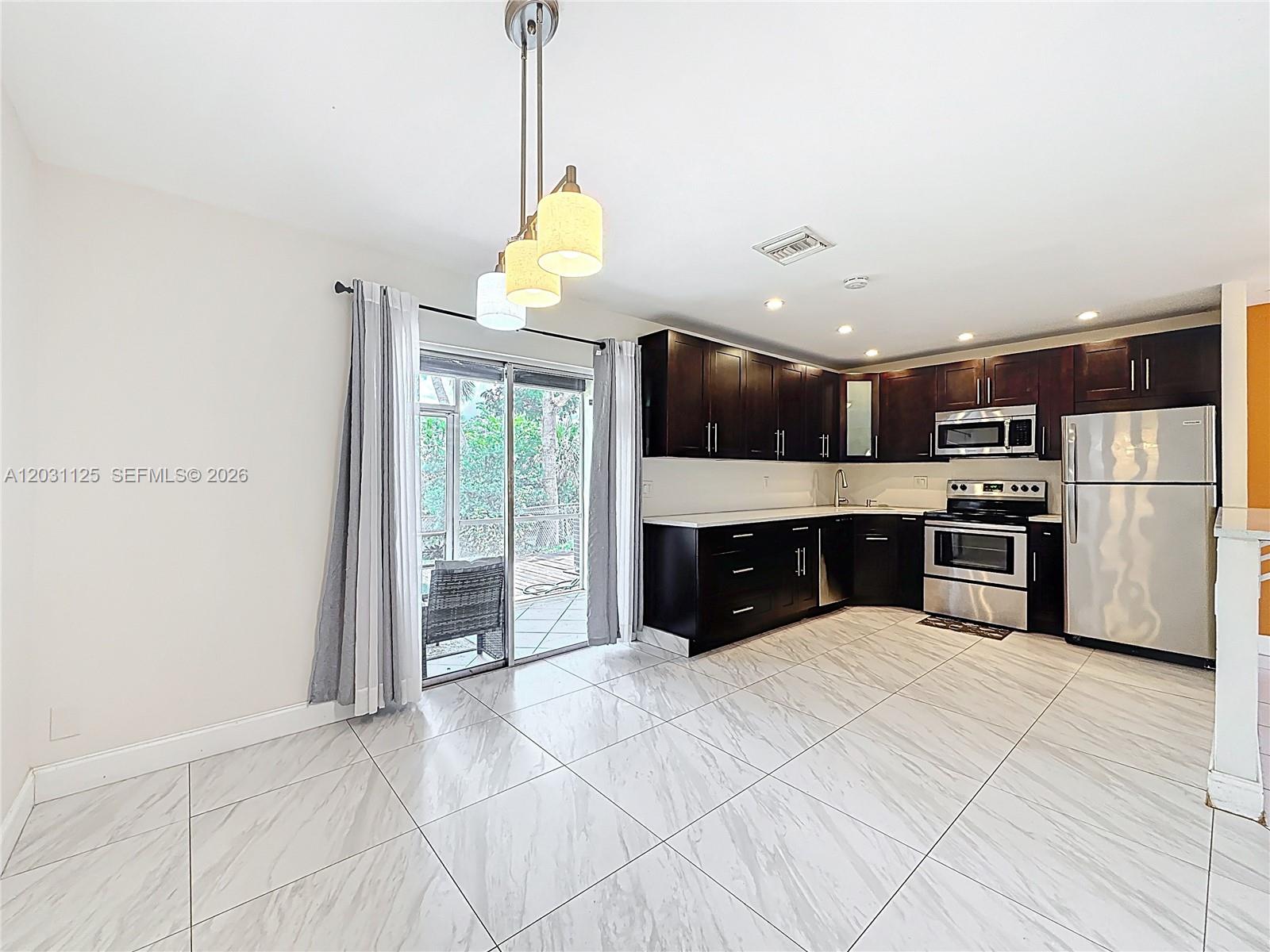 Sunrise Towne Preferred 3