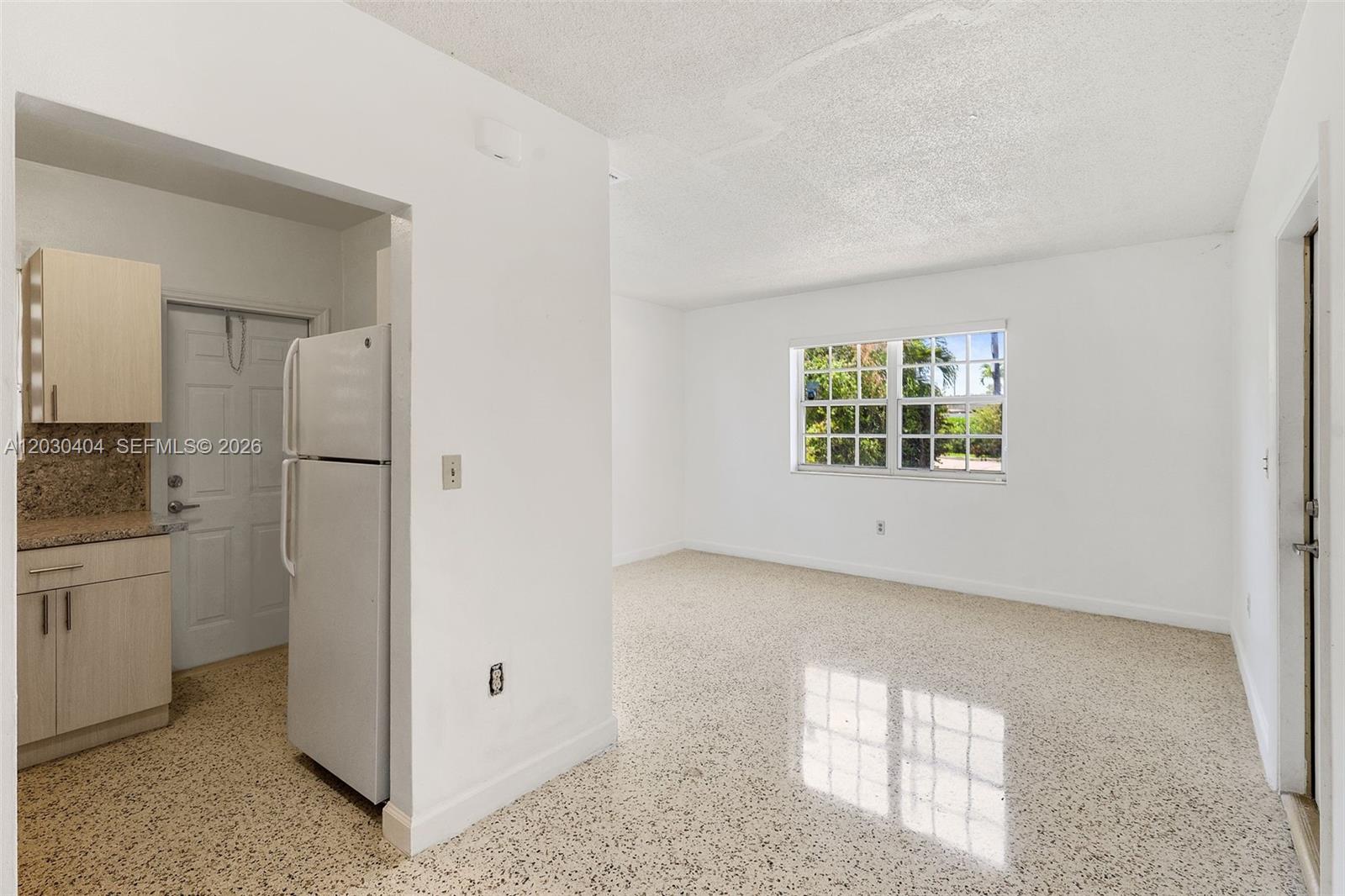 Property photo # 9