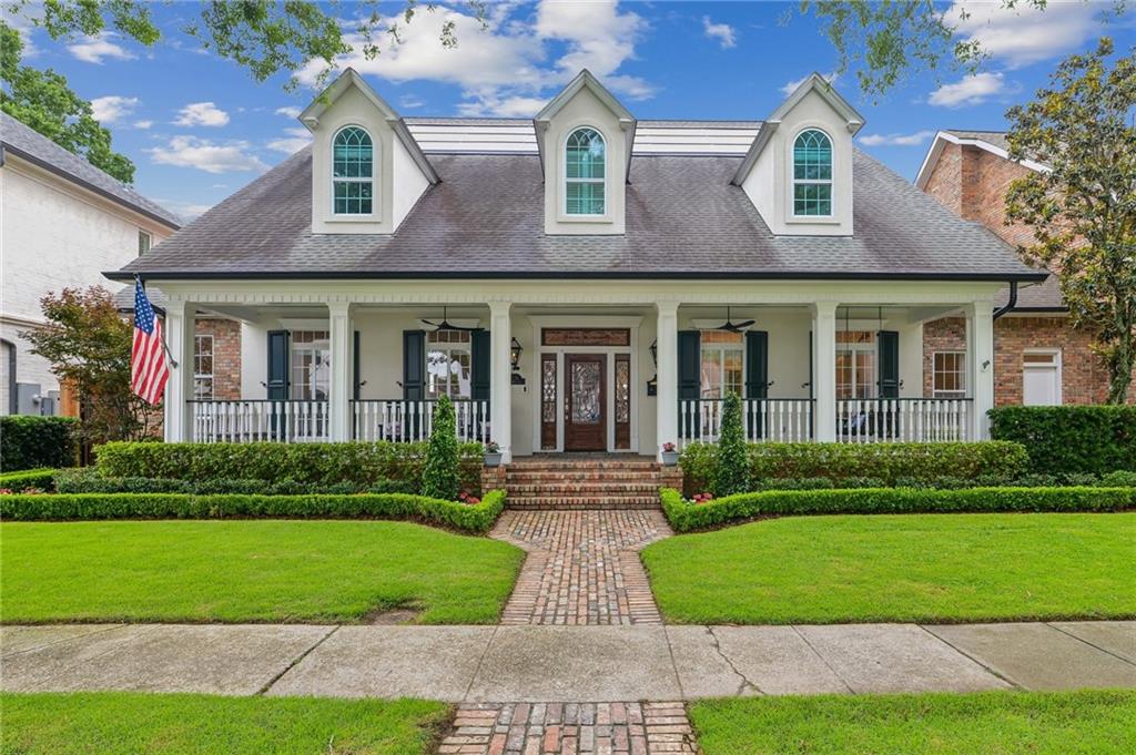 Homes for sale in Metairie, LA | 236 Glenwood Dr, Metairie, LA 70005 | MLS# 2561477