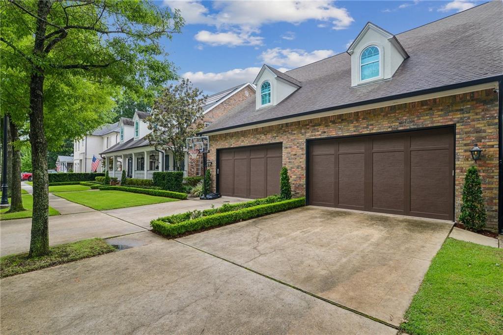 Homes for sale in Metairie, LA | 236 Glenwood Dr, Metairie, LA 70005 | MLS# 2561477