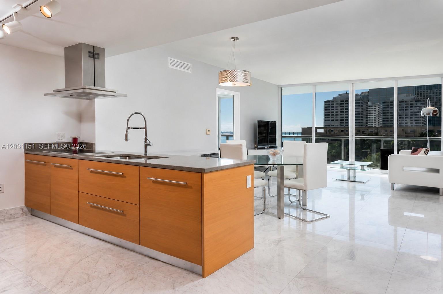 Icon Brickell No Two