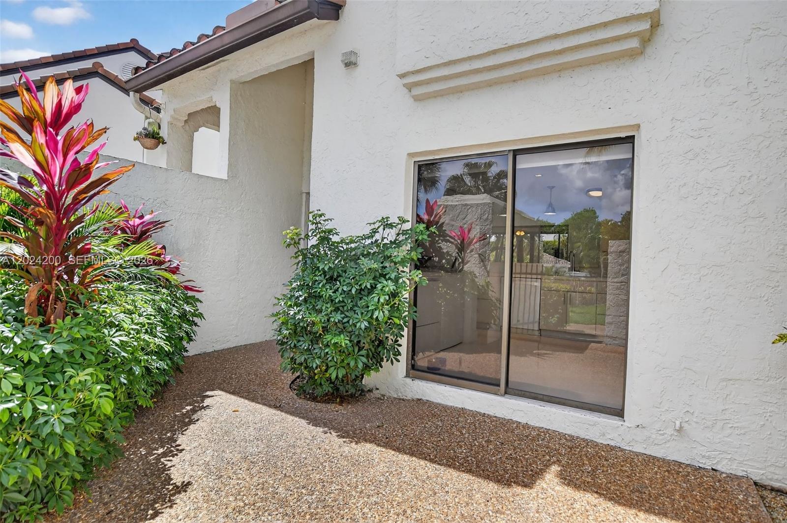 Property photo # 6