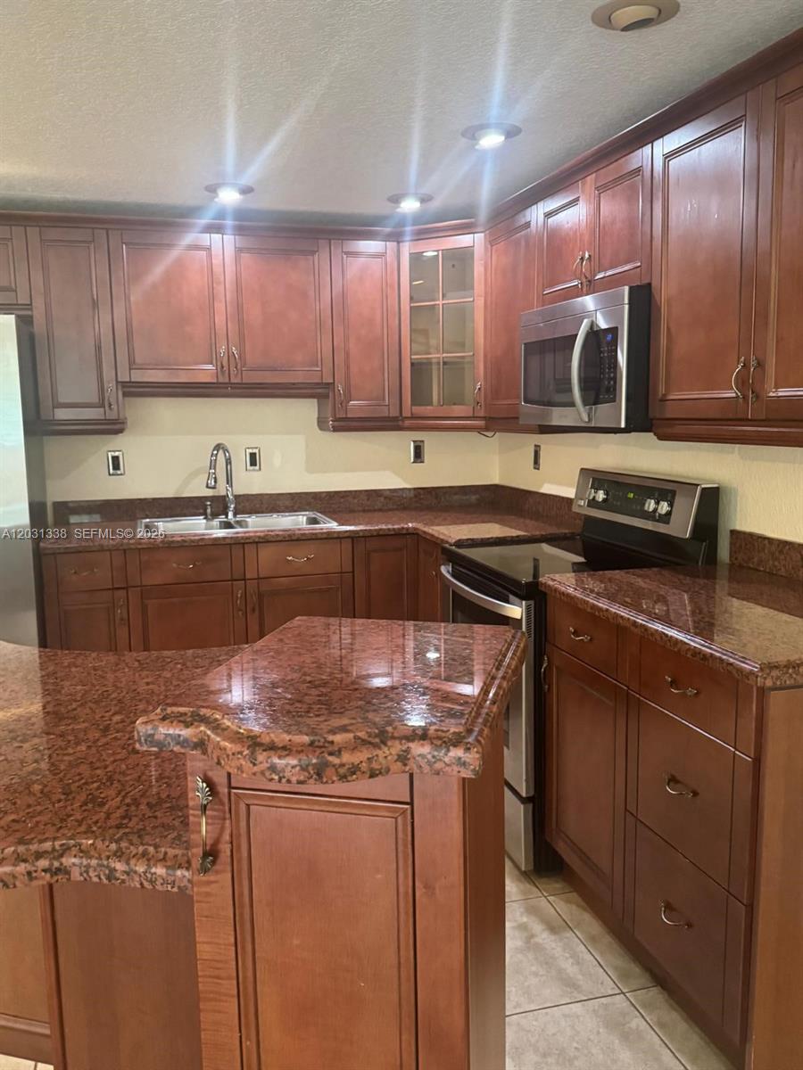 Property photo # 4