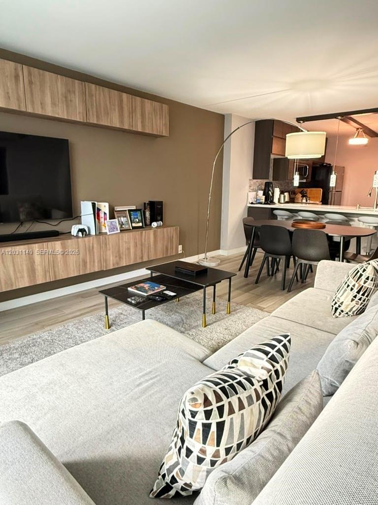 Property photo # 9